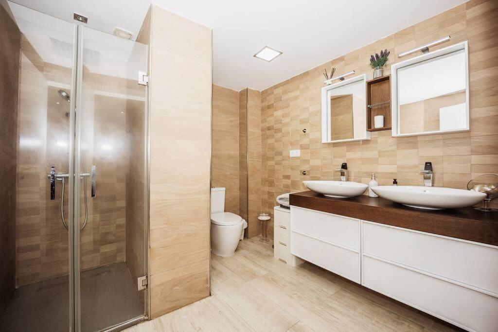 Modern First Line Apartment Almunecar Exterior photo