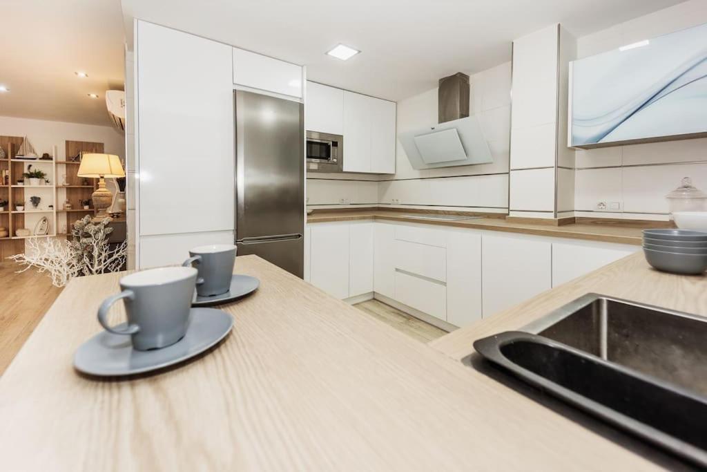 Modern First Line Apartment Almunecar Exterior photo